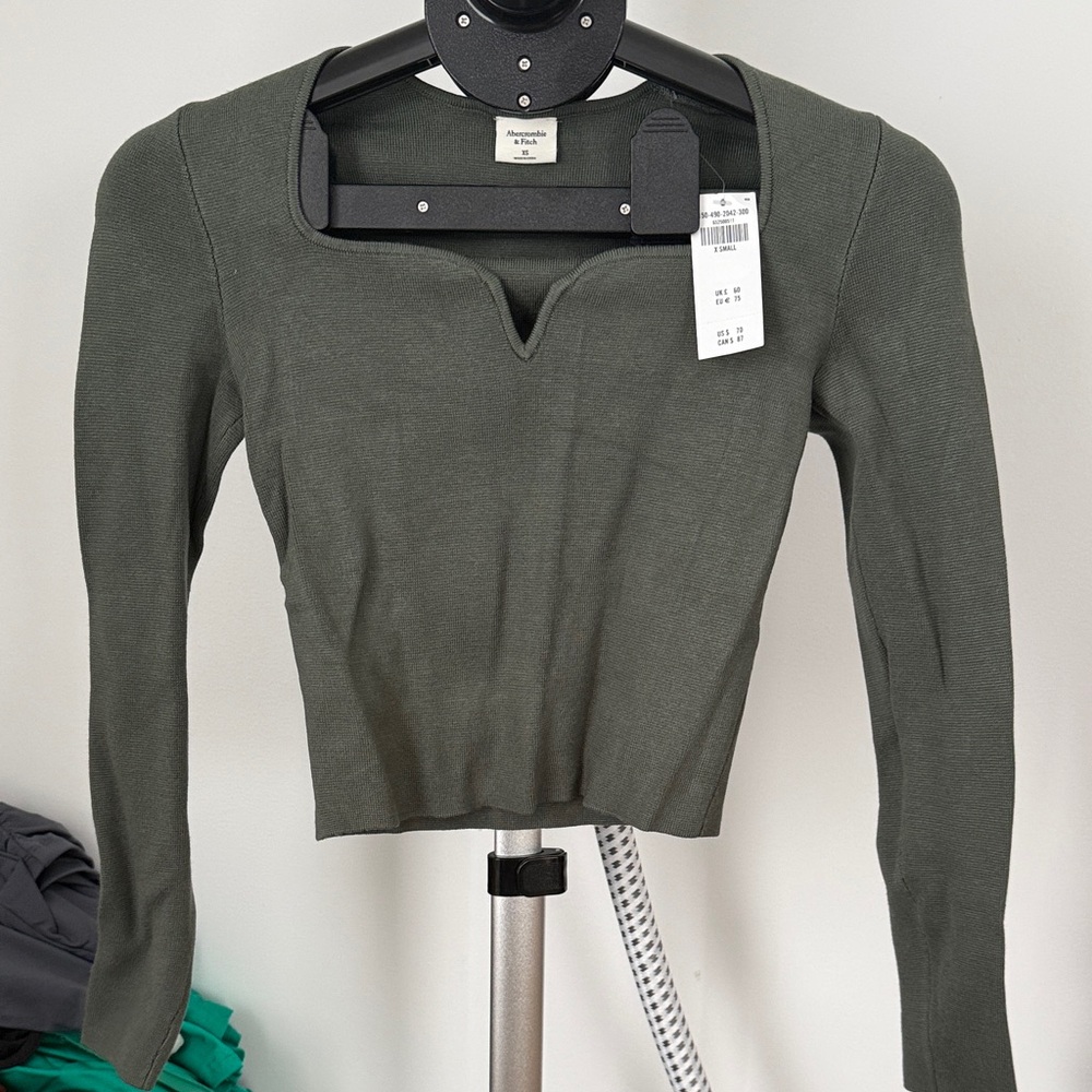 Abercrombie & Fitch Dark Green Long Sleeve Crop Top